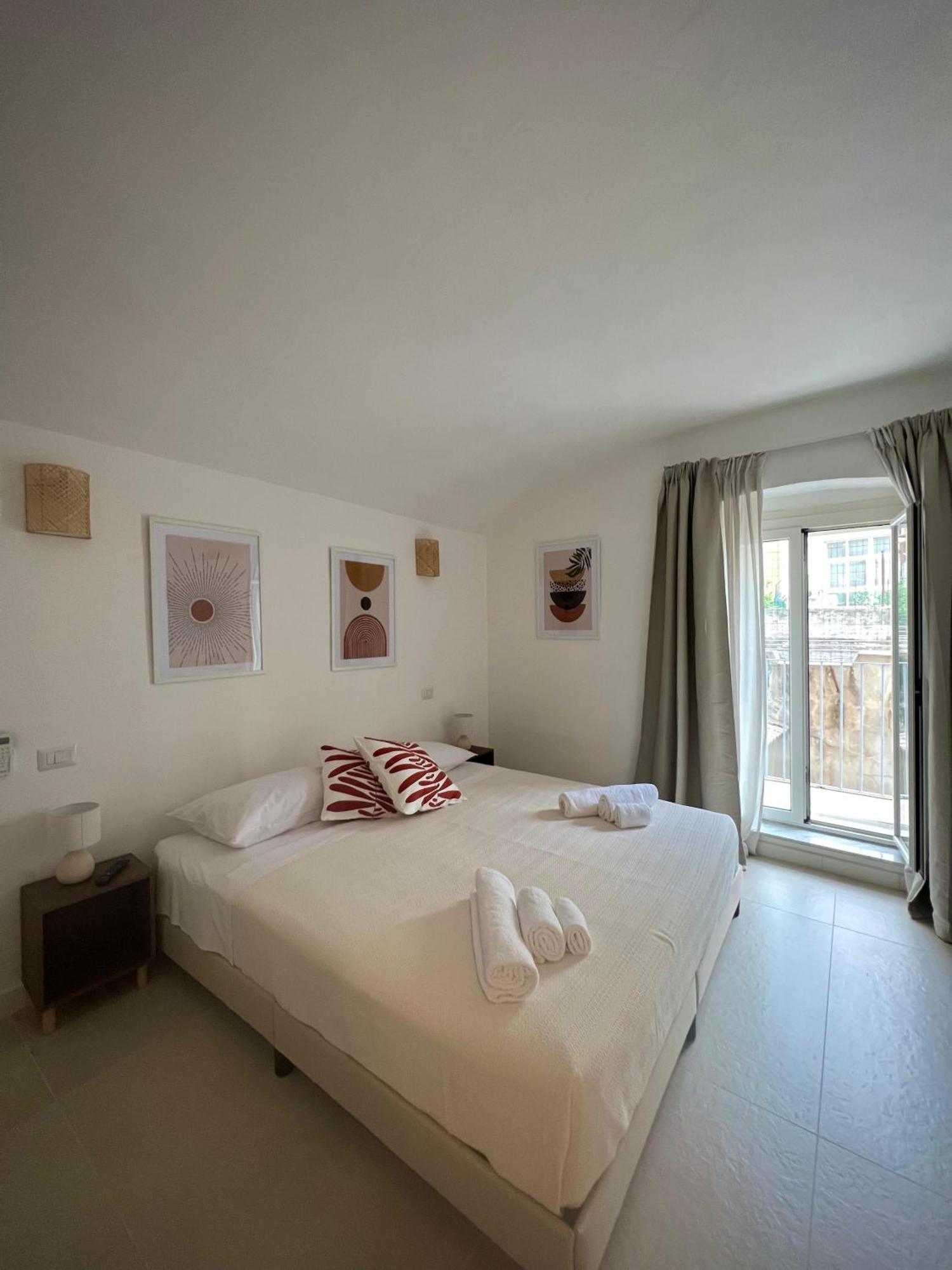 Badri Hotel Bari Exterior photo
